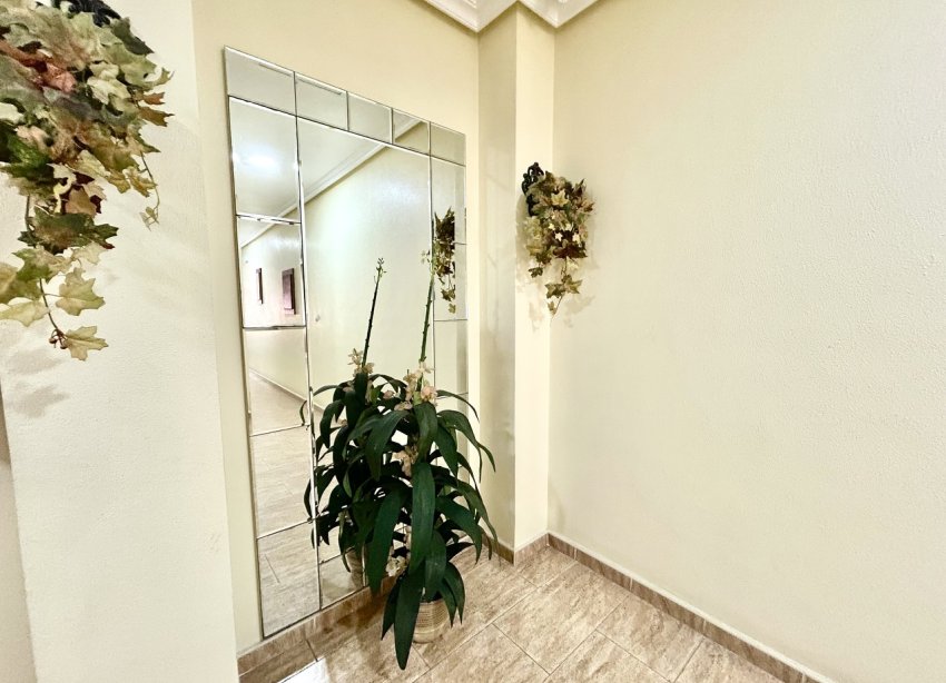 Resale - Apartment - Almoradí