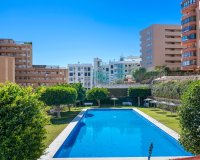 Resale - Apartment - Arenales del Sol - Segunda linea playa