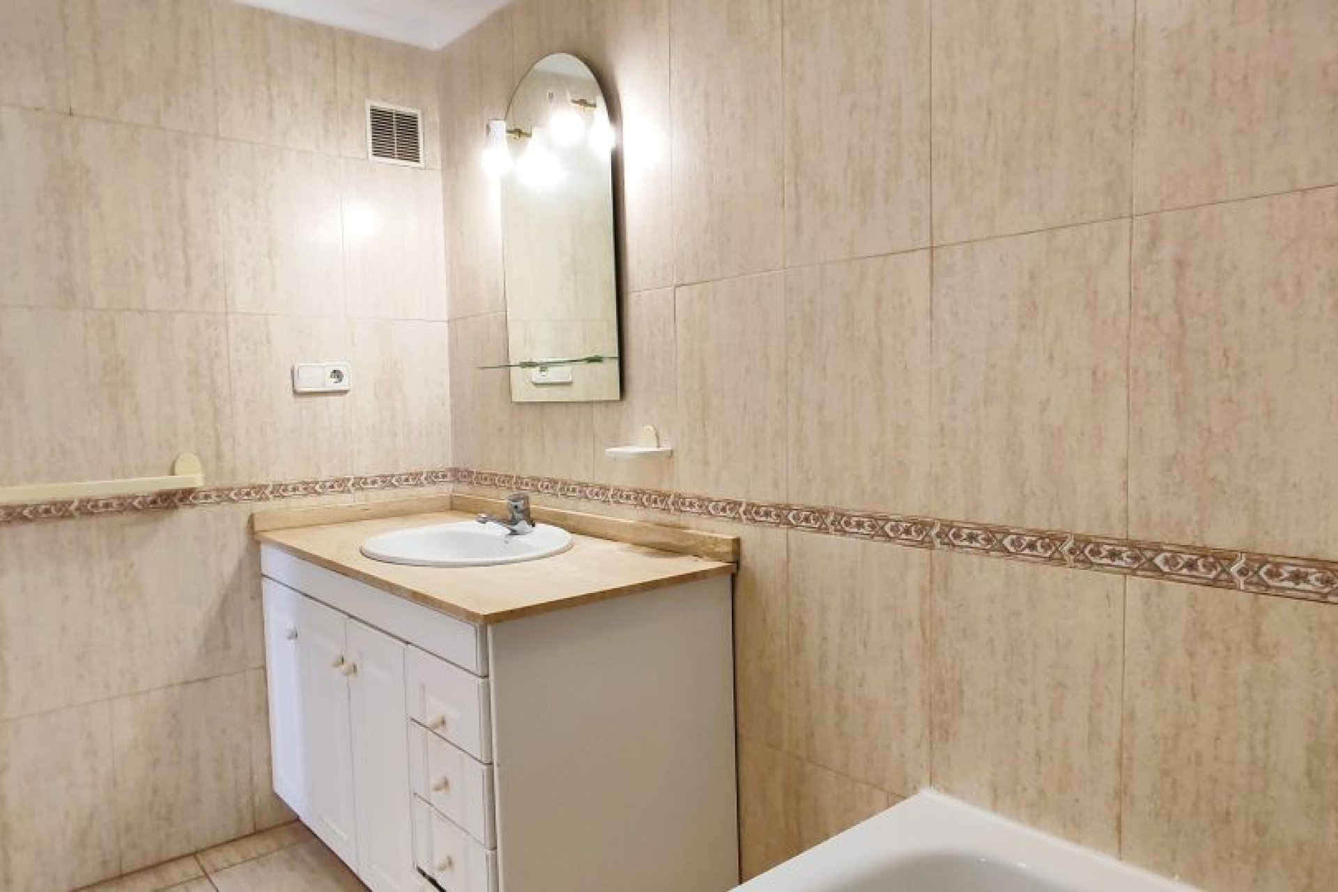 Resale - Apartment - CAMPOAMOR GOLF