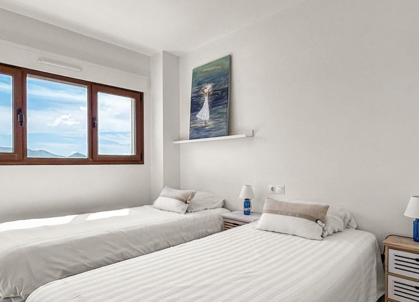 Resale - Apartment - Cartagena - Playa Honda-Playa Paraíso