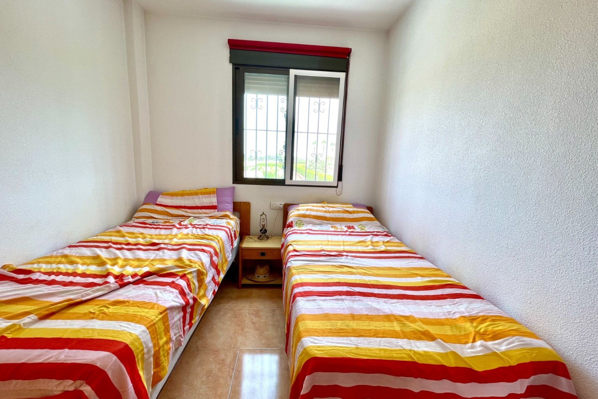 Resale - Apartment - Daya Nueva