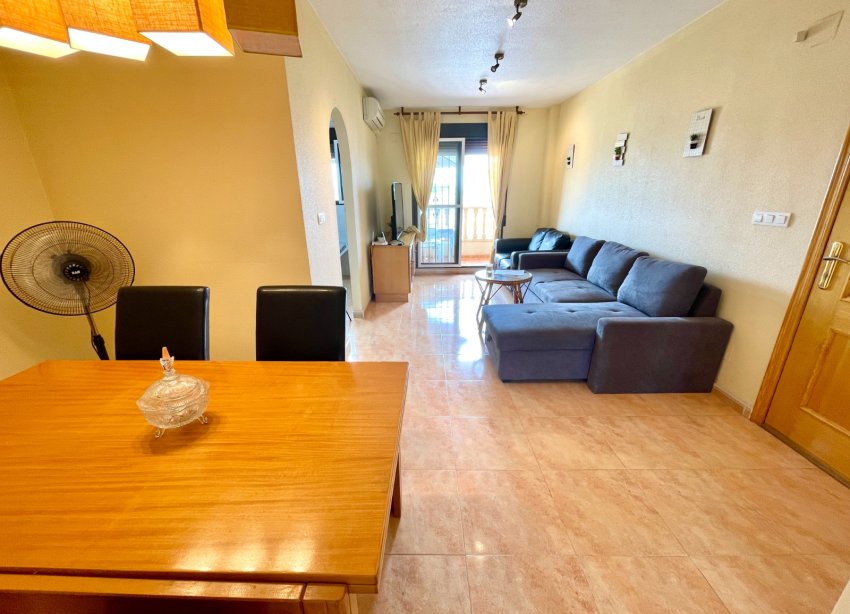 Resale - Apartment - Daya Nueva