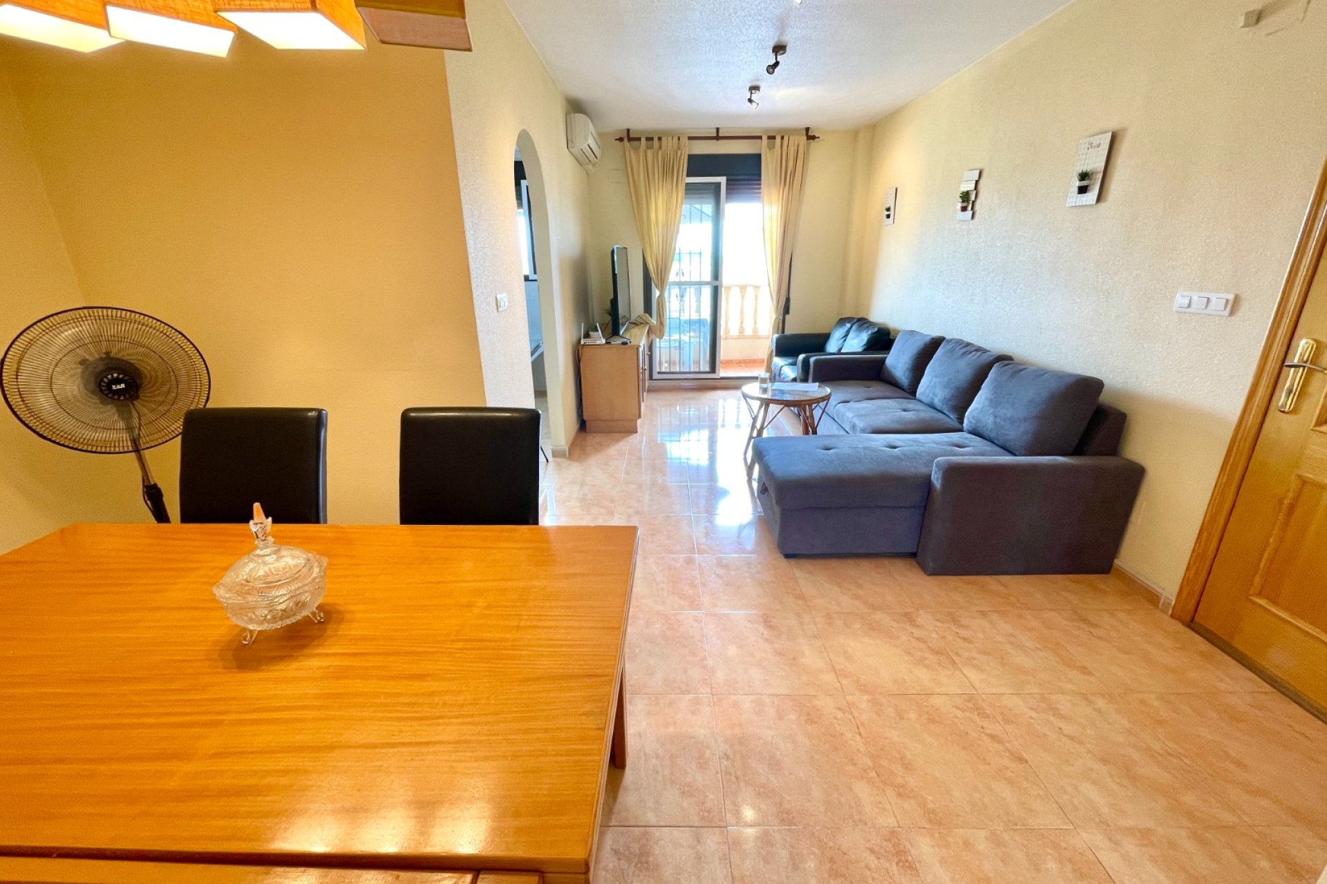 Resale - Apartment - Daya Nueva