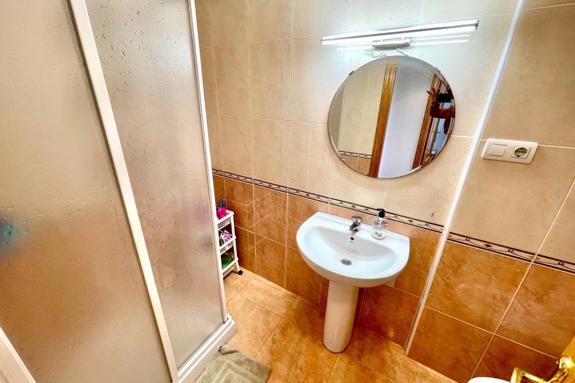 Resale - Apartment - Daya Nueva