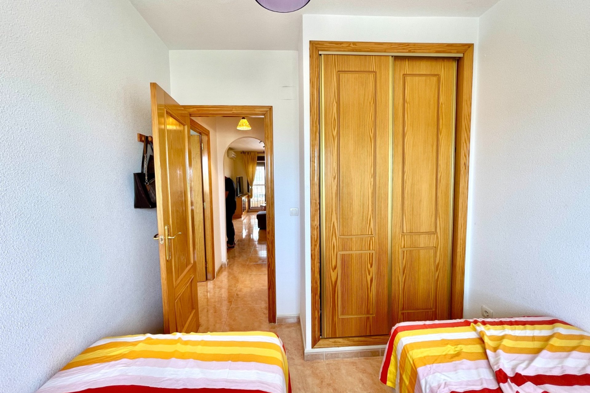 Resale - Apartment - Daya Nueva