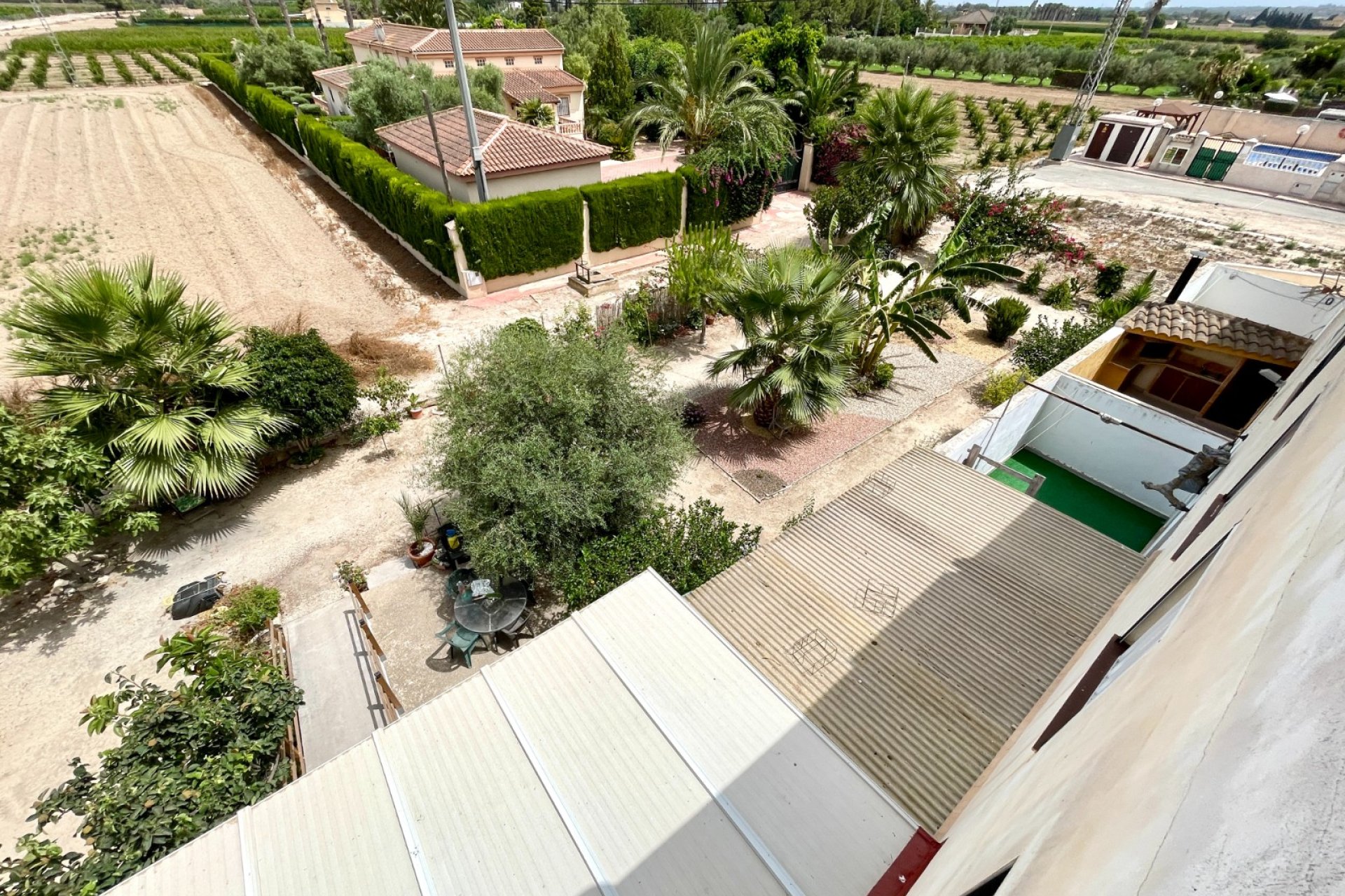 Resale - Apartment - Daya Nueva