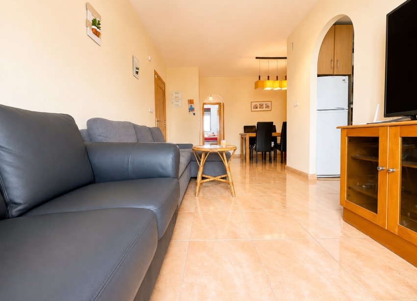 Resale - Apartment - Daya Nueva