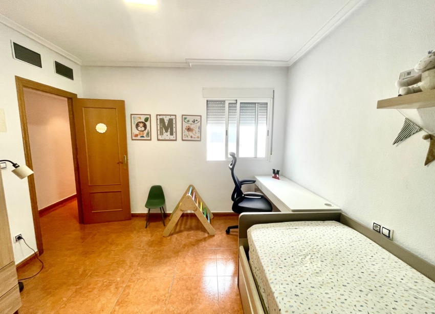 Resale - Apartment / Duplex - Catral - pueblo