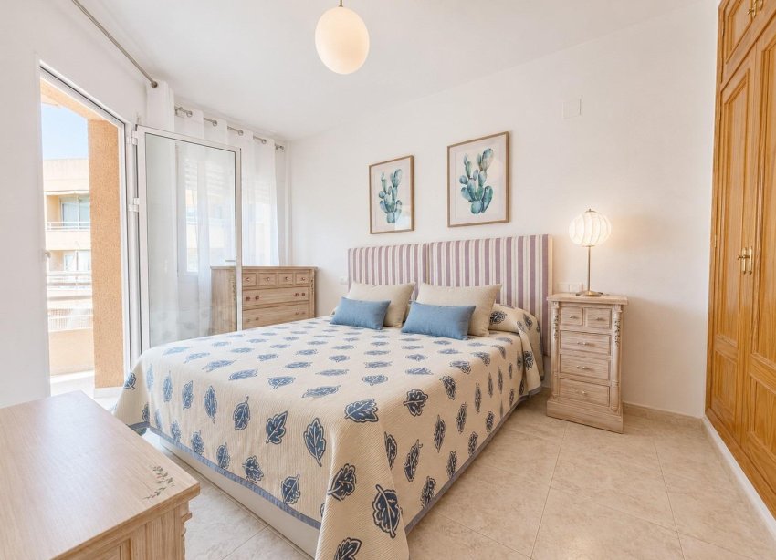 Resale - Apartment / Duplex - Dehesa de campoamor - Campoamor