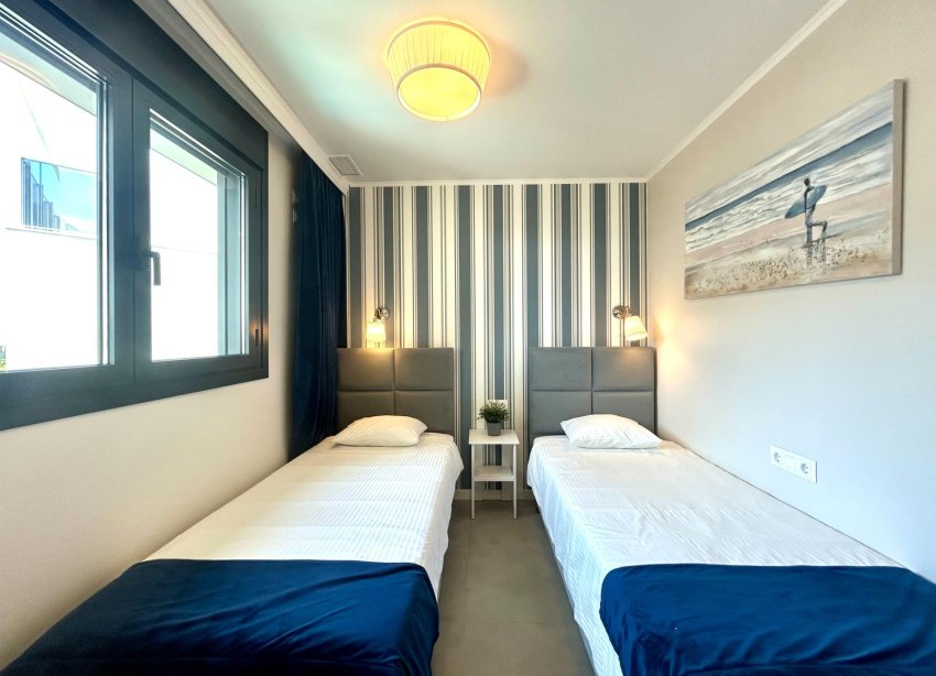 Resale - Apartment / Duplex - Dehesa de campoamor - Campoamor