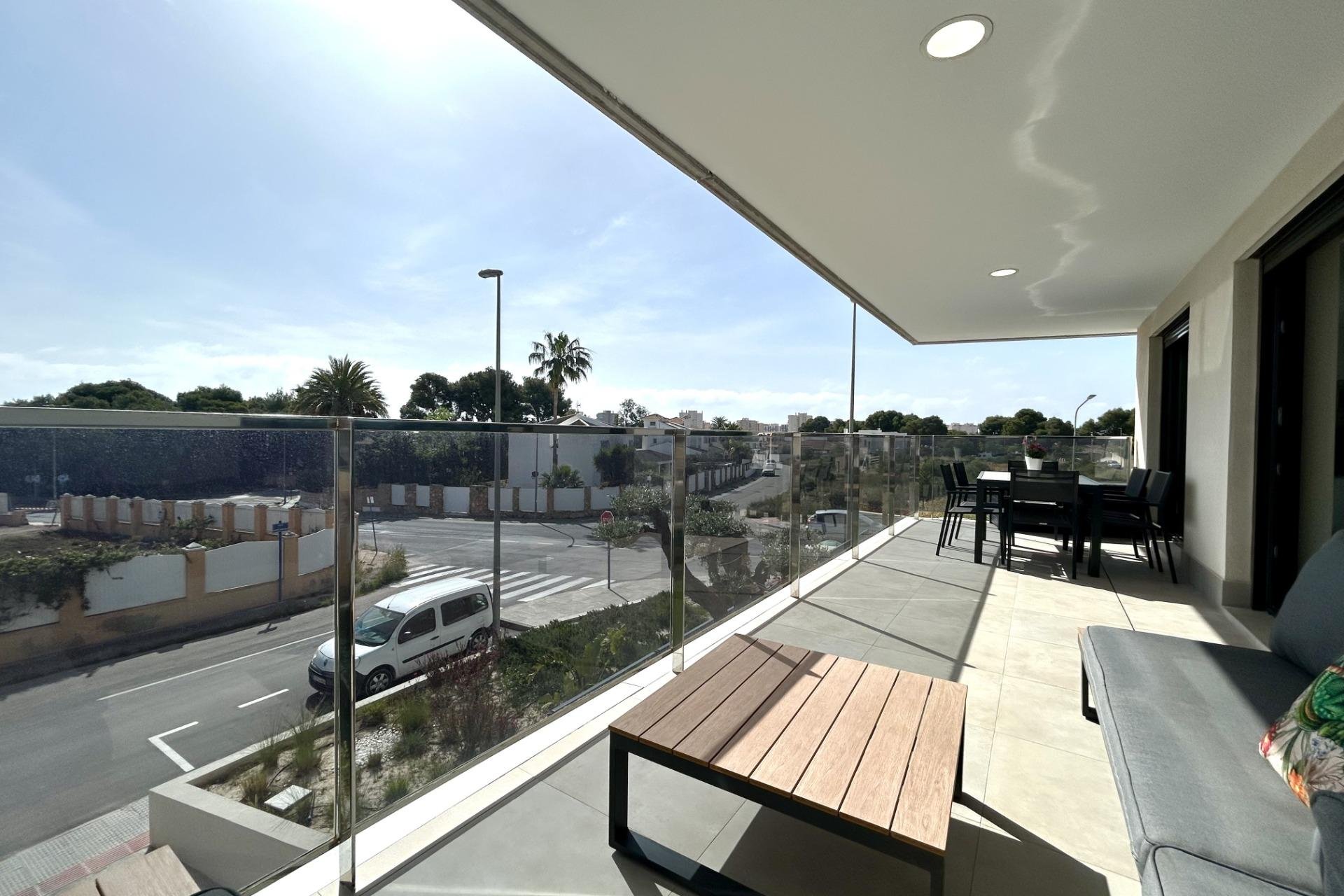 Resale - Apartment / Duplex - Dehesa de campoamor - Campoamor