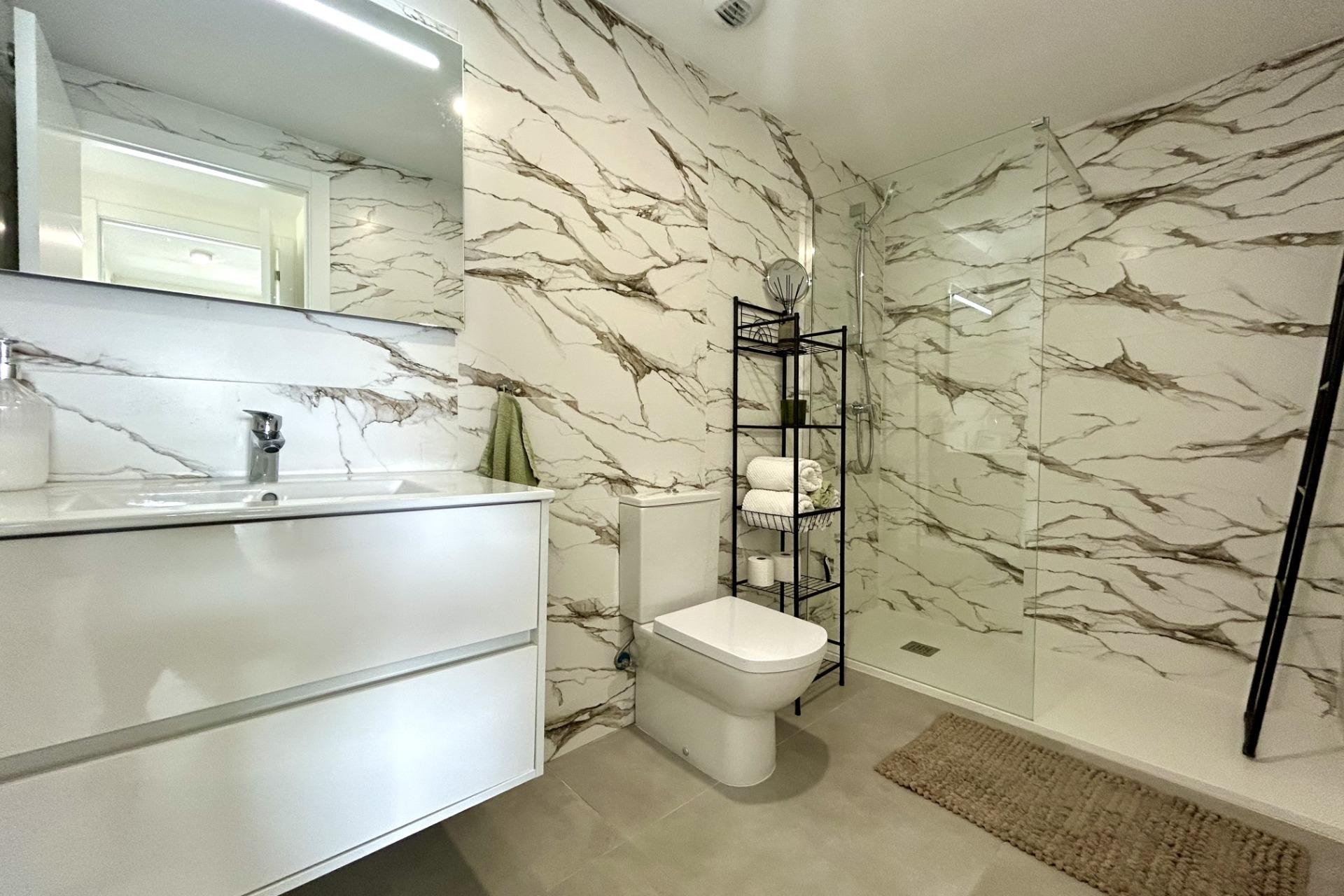 Resale - Apartment / Duplex - Dehesa de campoamor - Campoamor