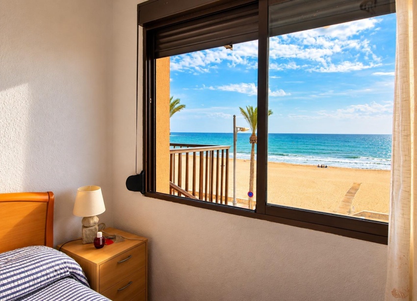 Resale - Apartment / Duplex - El Campello - Playa Muchavista