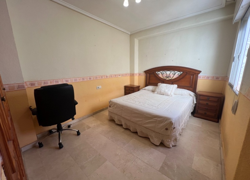 Resale - Apartment / Duplex - Guardamar del Segura - Avenida los pinos