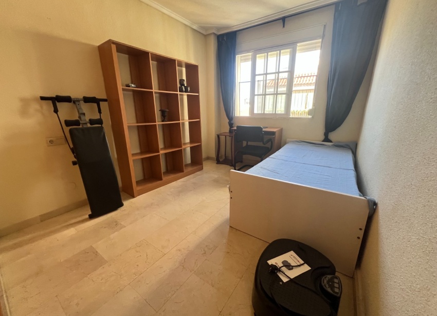 Resale - Apartment / Duplex - Guardamar del Segura - Avenida los pinos