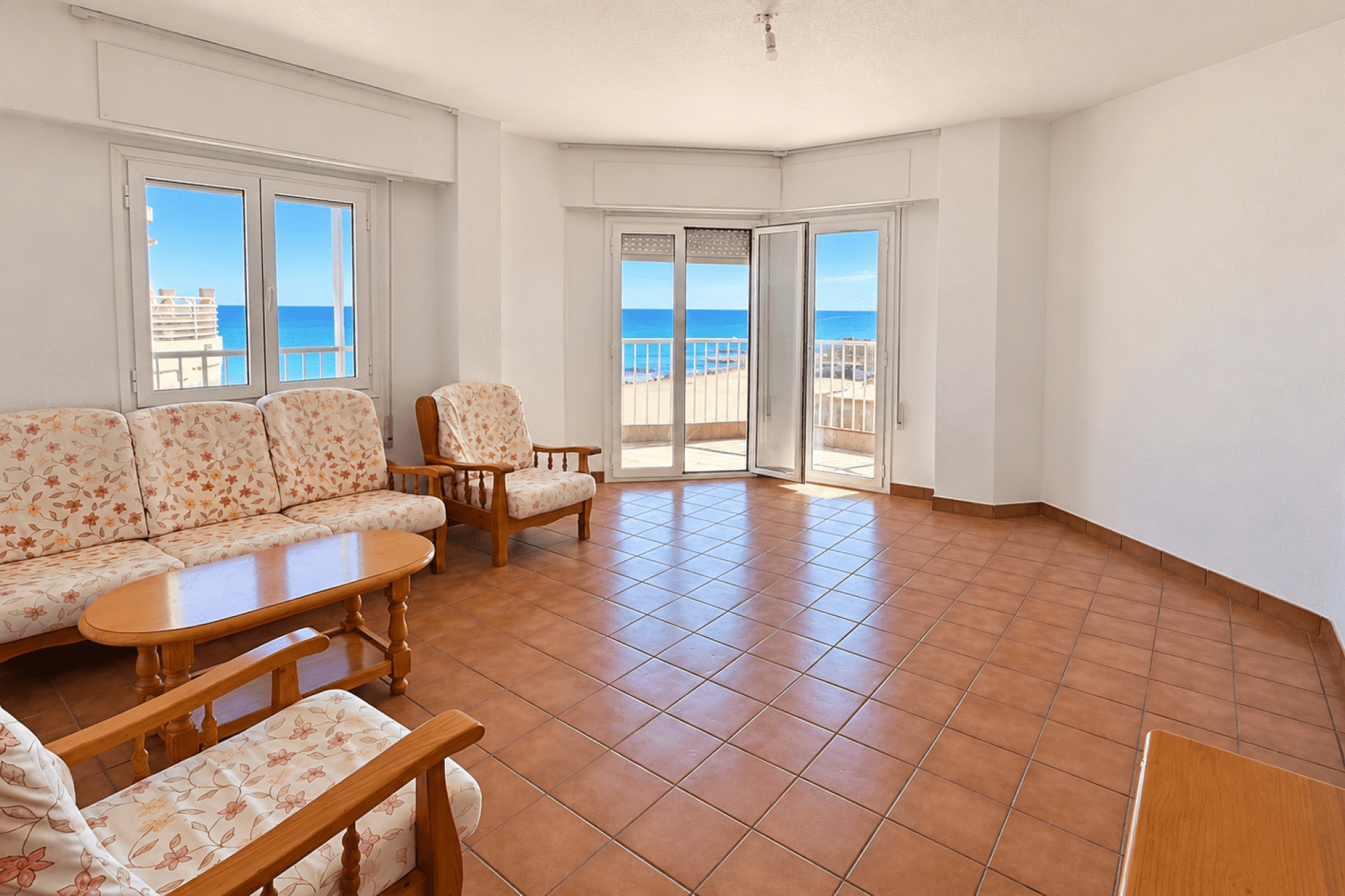 Resale - Apartment / Duplex - La Mata