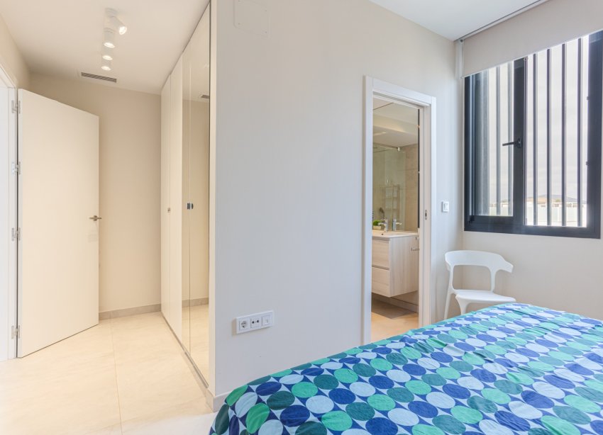 Resale - Apartment / Duplex - Mar de Cristal - Mar De Cristal