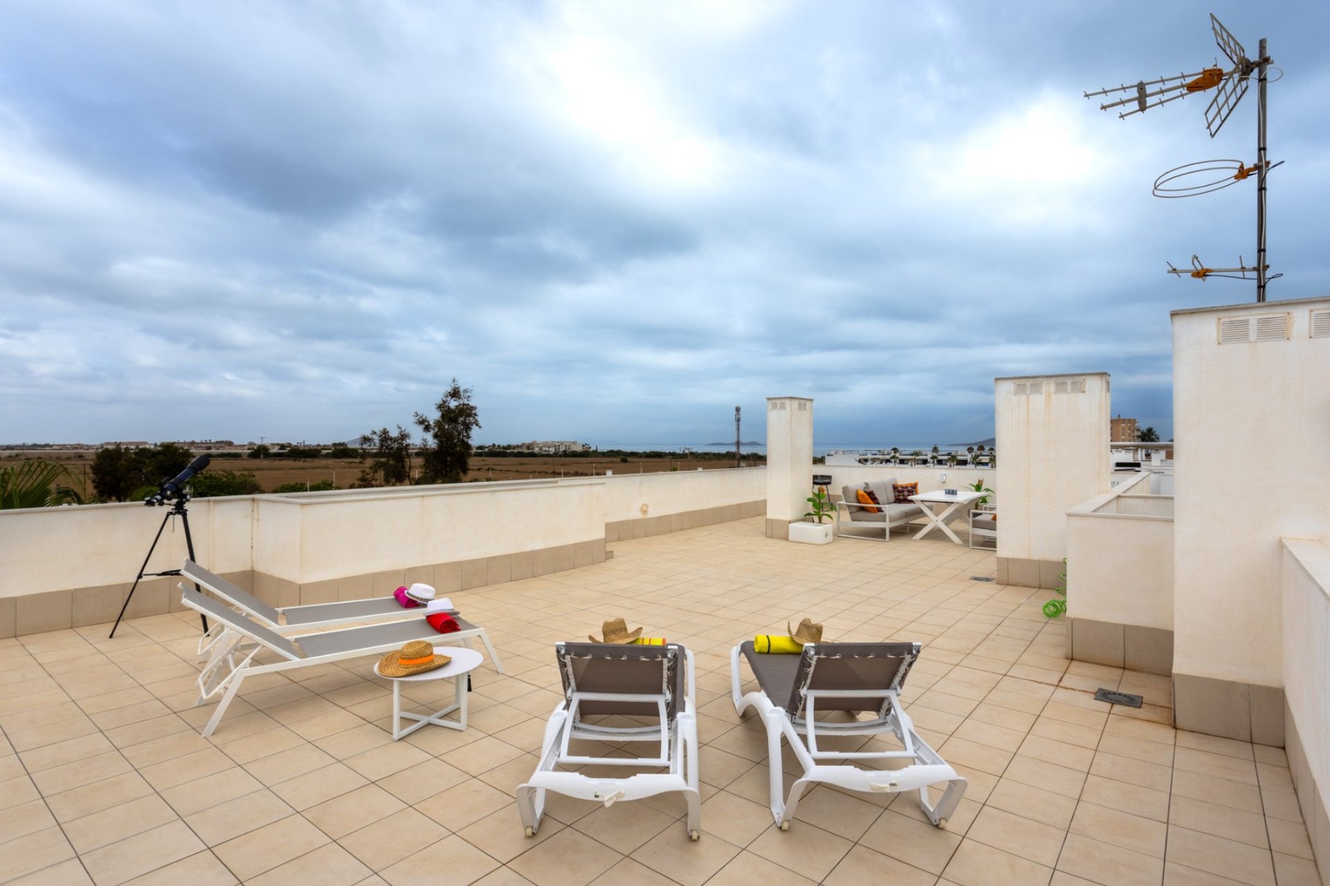 Resale - Apartment / Duplex - Mar de Cristal - Mar De Cristal