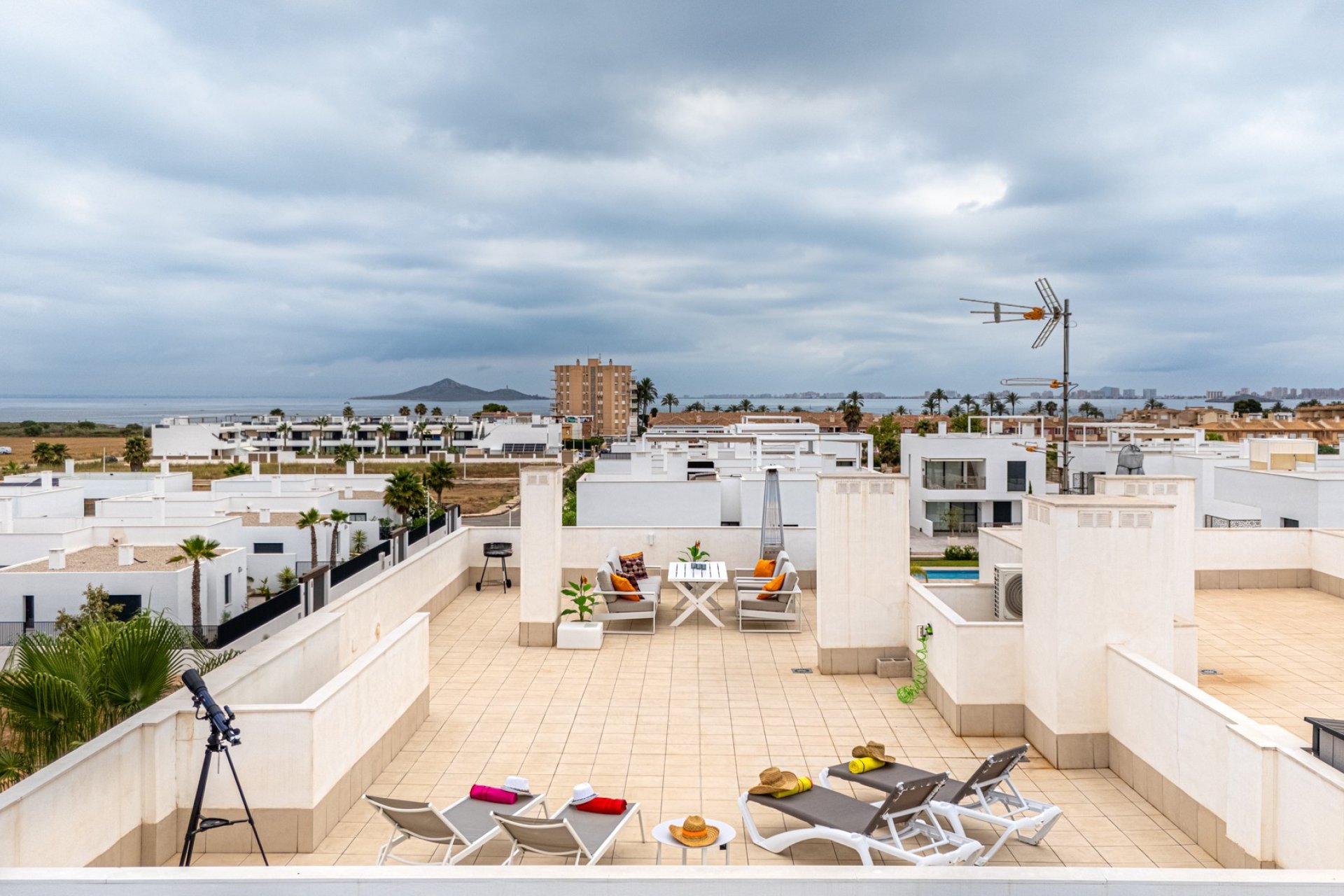 Resale - Apartment / Duplex - Mar de Cristal - Mar De Cristal