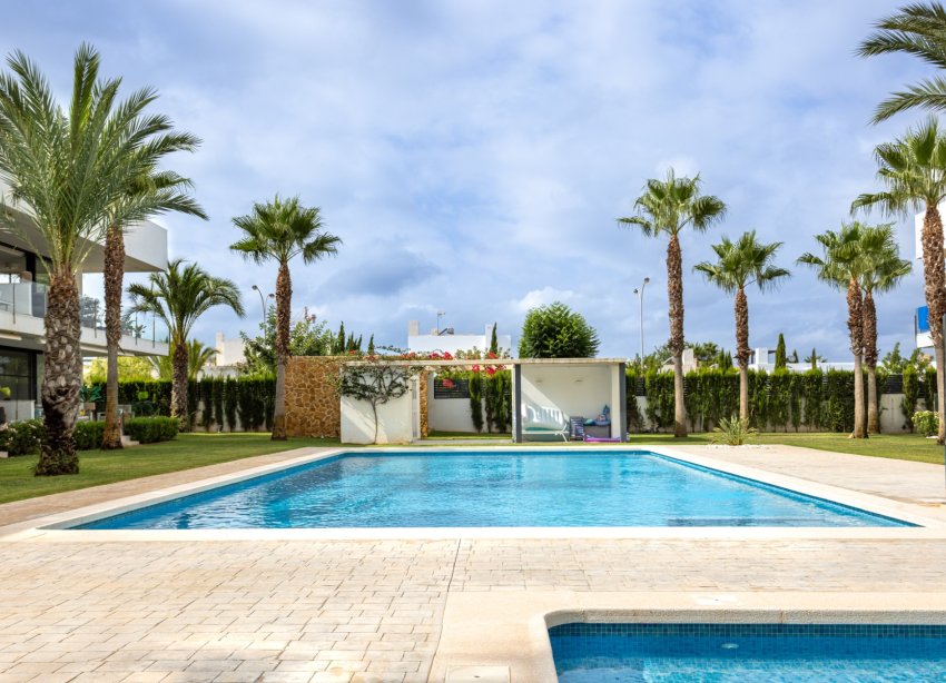 Resale - Apartment / Duplex - Mar de Cristal - Mar De Cristal