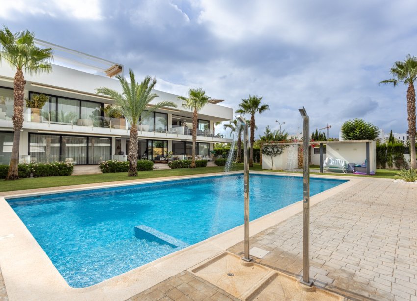Resale - Apartment / Duplex - Mar de Cristal - Mar De Cristal