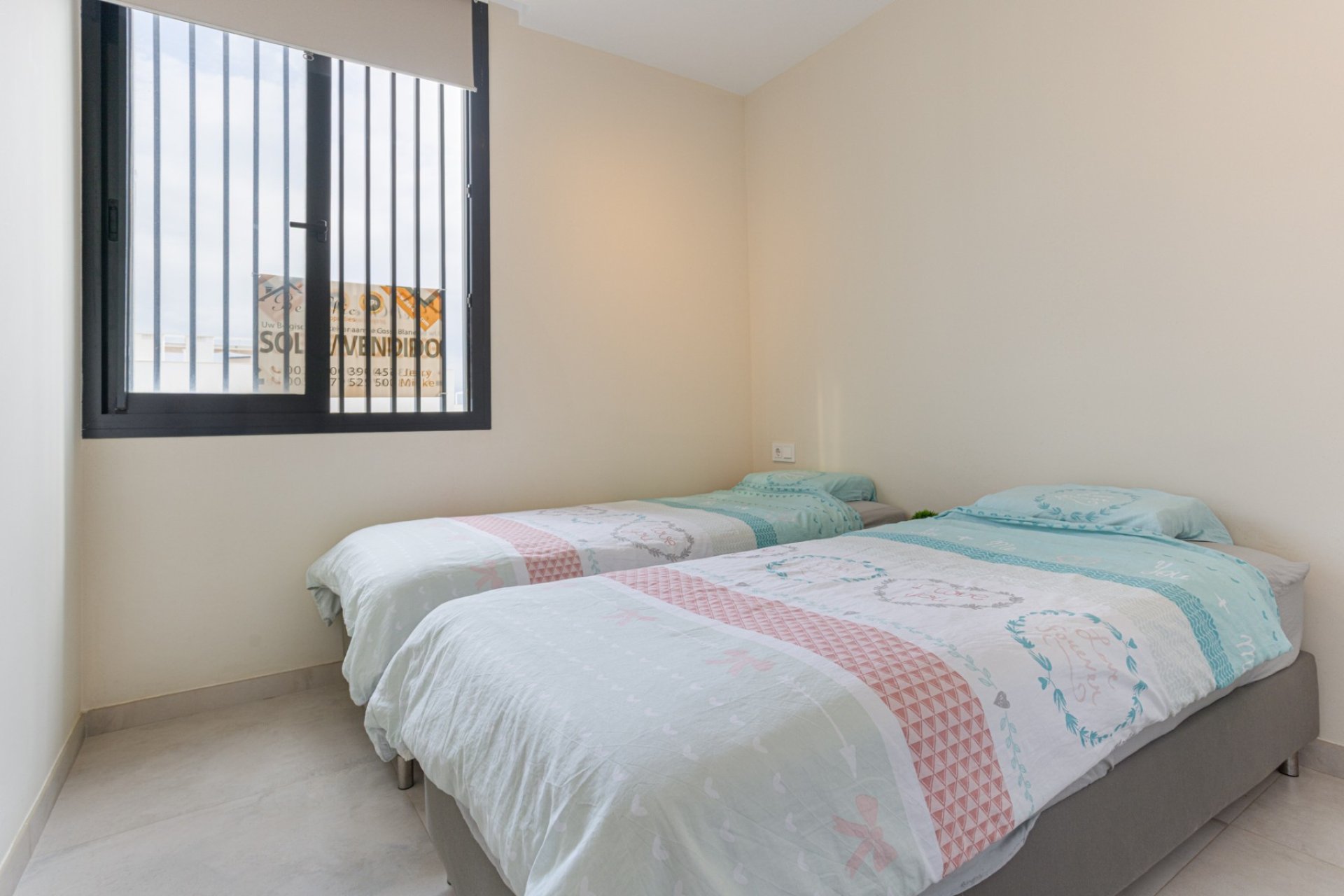 Resale - Apartment / Duplex - Mar de Cristal - Mar De Cristal