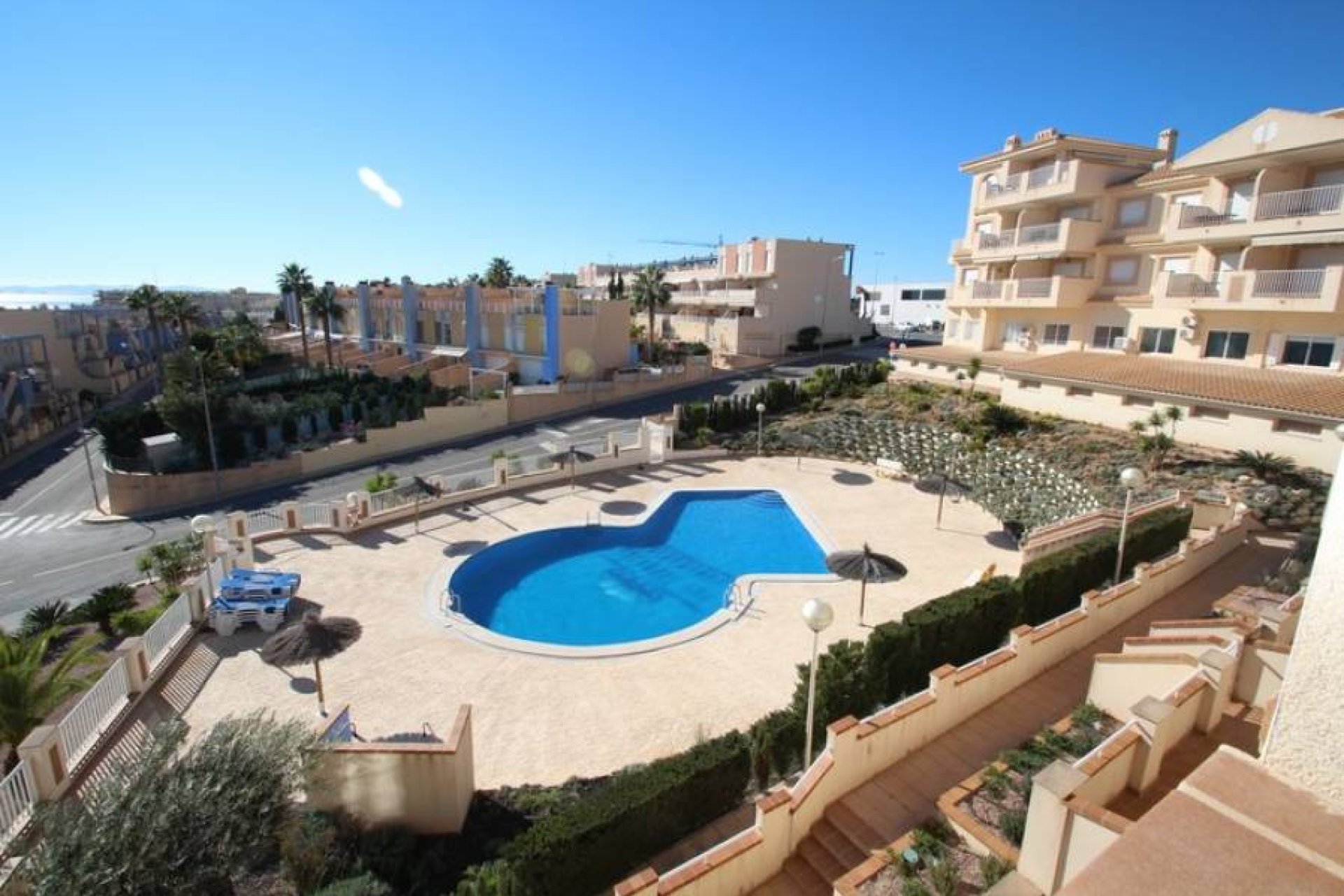 Resale - Apartment / Duplex - Orihuela Costa - Campoamor
