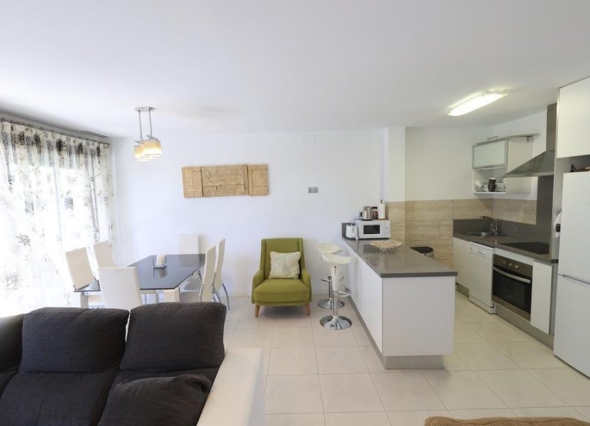 Resale - Apartment / Duplex - Orihuela Costa - Campoamor