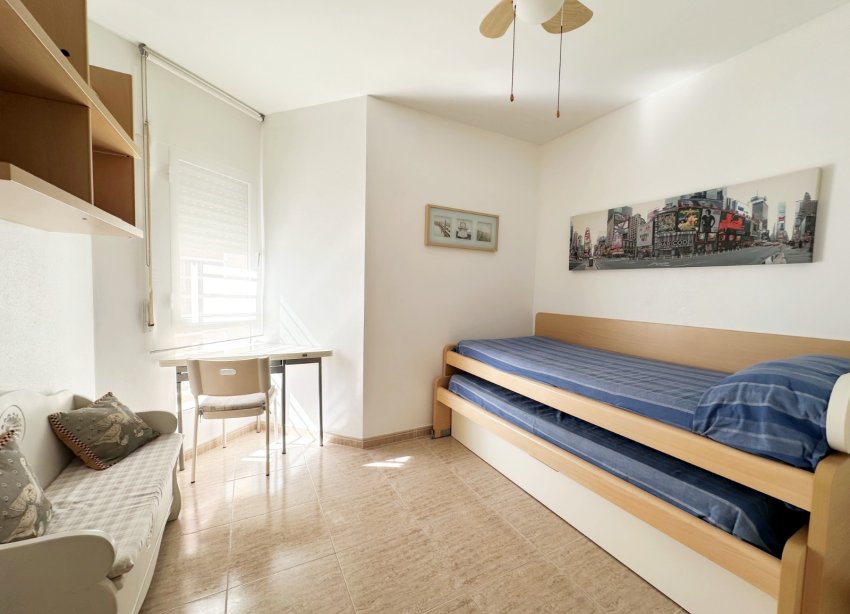Resale - Apartment / Duplex - Orihuela Costa - Campoamor