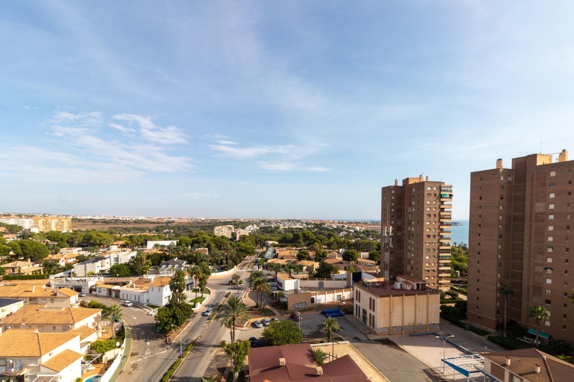 Resale - Apartment / Duplex - Orihuela Costa - Campoamor