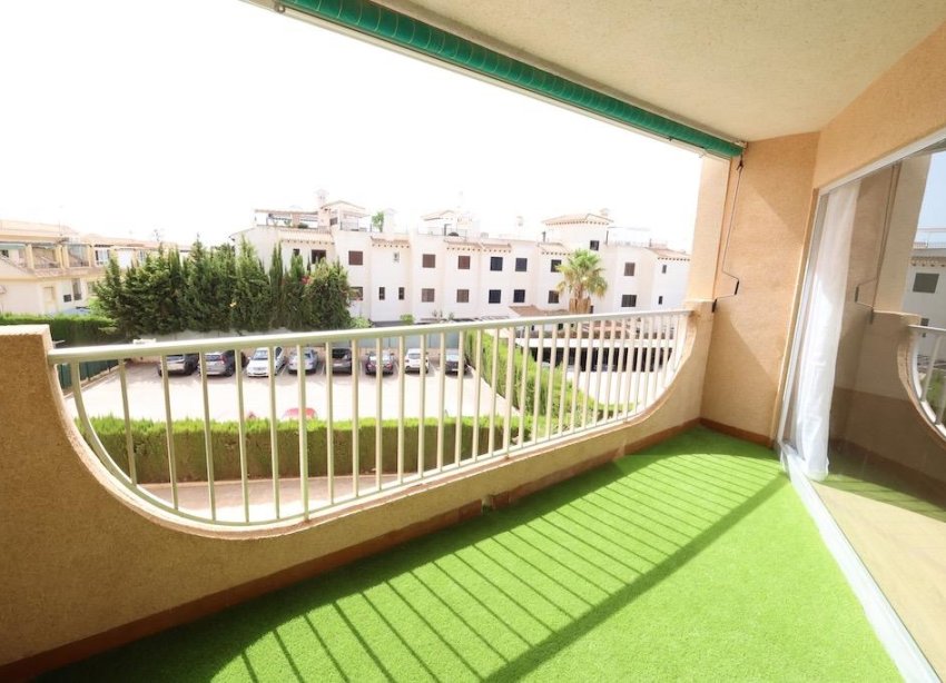 Resale - Apartment / Duplex - Orihuela Costa - La Zenia