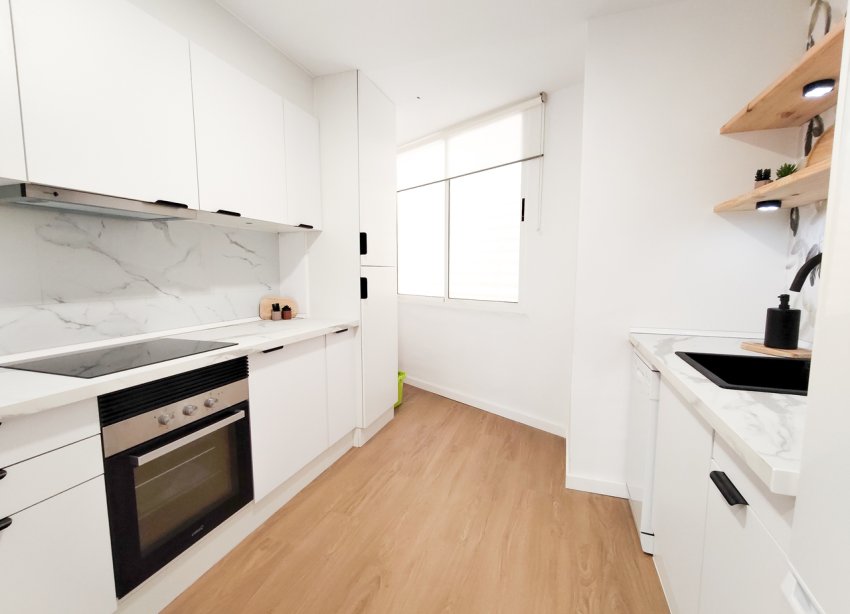 Resale - Apartment / Duplex - Orihuela Costa - La Zenia