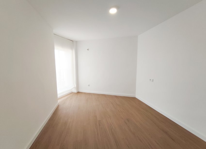 Resale - Apartment / Duplex - Orihuela Costa - La Zenia