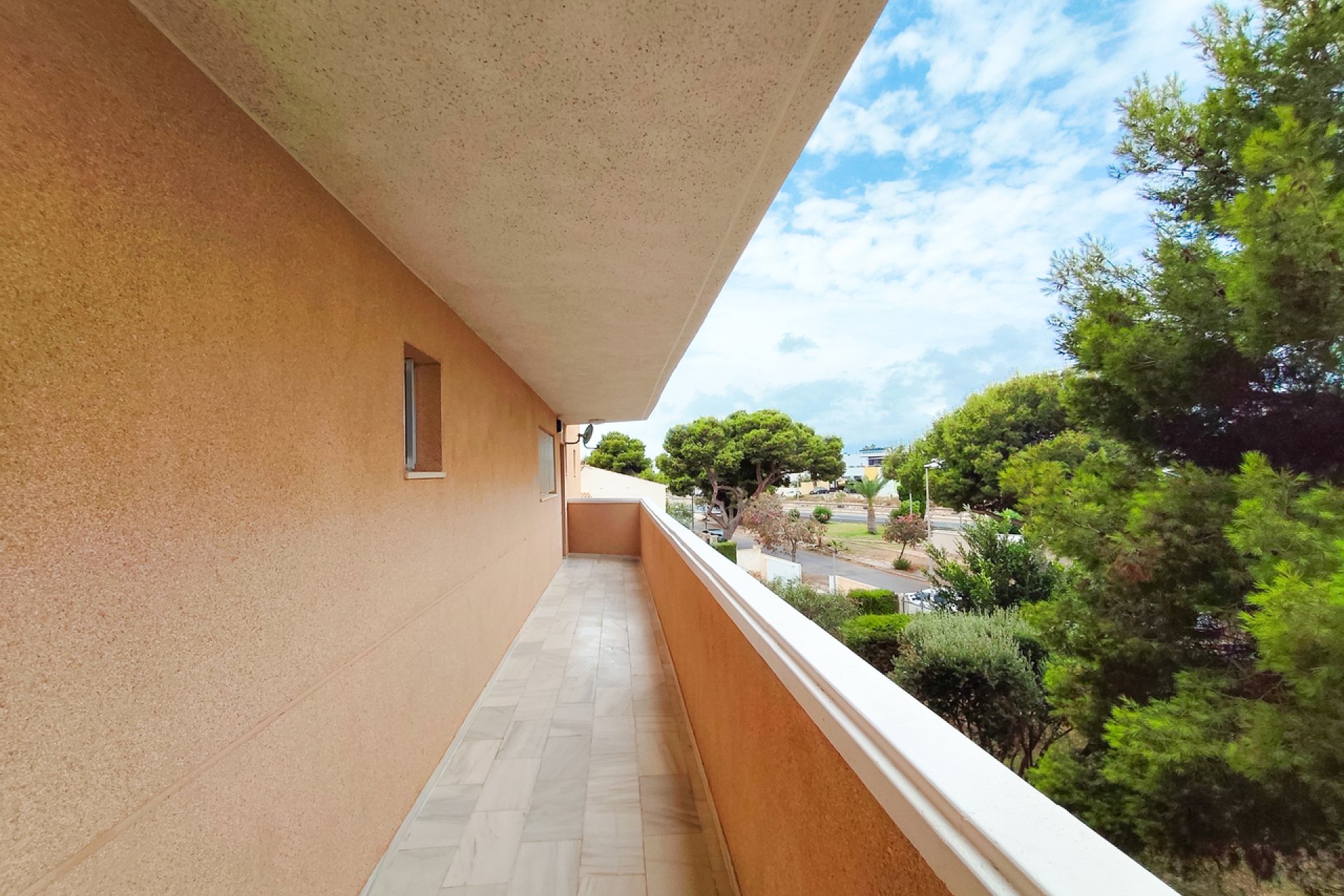 Resale - Apartment / Duplex - Orihuela Costa - La Zenia