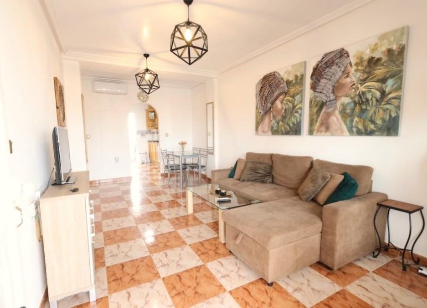Resale - Apartment / Duplex - Orihuela Costa - La Zenia