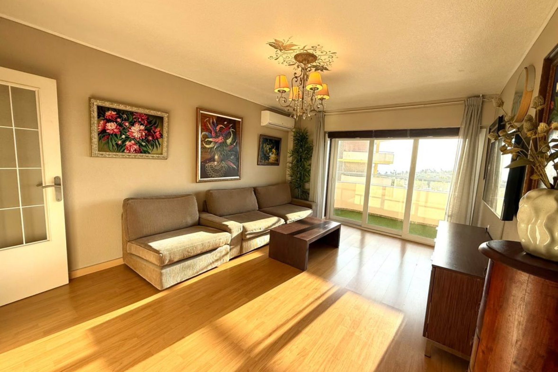 Resale - Apartment / Duplex - Orihuela Costa - La Zenia