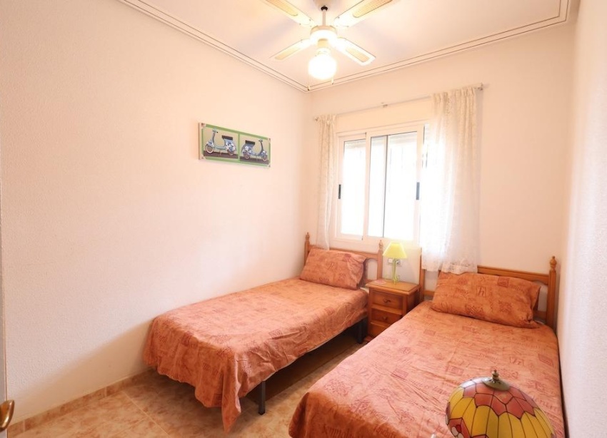 Resale - Apartment / Duplex - Orihuela Costa - La Zenia