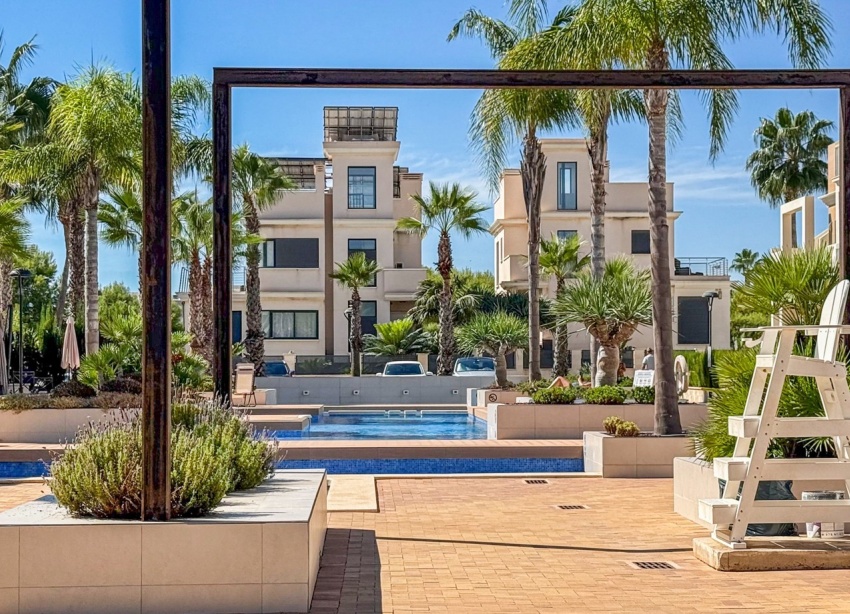 Resale - Apartment / Duplex - Orihuela Costa - La Zenia