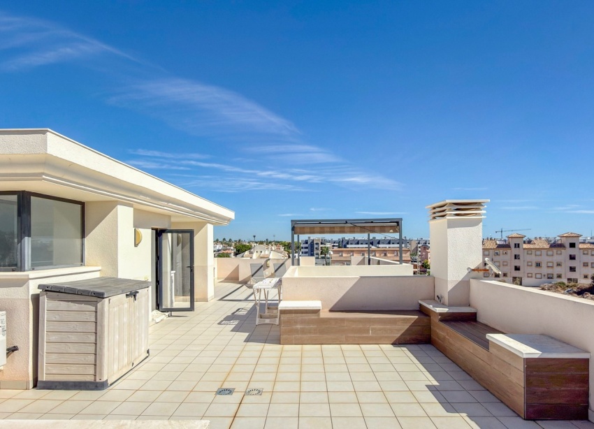 Resale - Apartment / Duplex - Orihuela Costa - La Zenia
