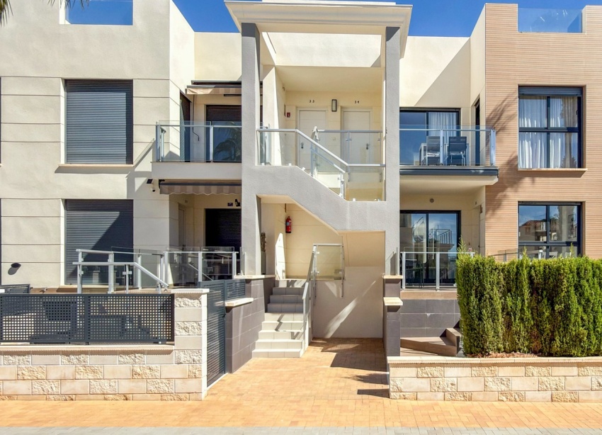 Resale - Apartment / Duplex - Orihuela Costa - La Zenia