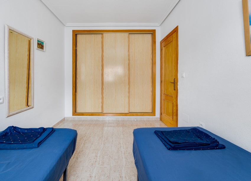 Resale - Apartment / Duplex - Orihuela Costa - La Zenia