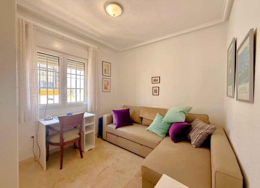Resale - Apartment / Duplex - Orihuela Costa - Los Dolses