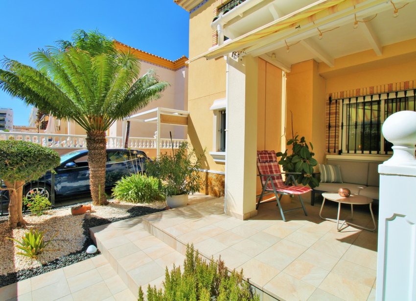 Resale - Apartment / Duplex - Orihuela Costa - Los Dolses