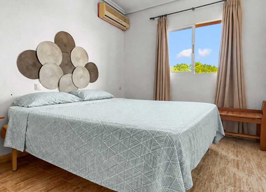 Resale - Apartment / Duplex - Orihuela Costa - Mil Palmeras