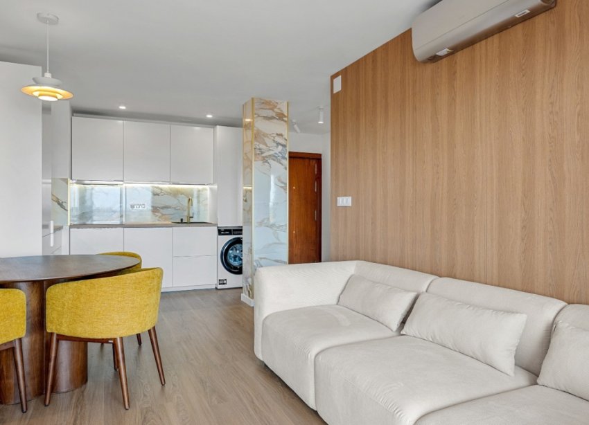 Resale - Apartment / Duplex - Orihuela Costa - Punta Prima