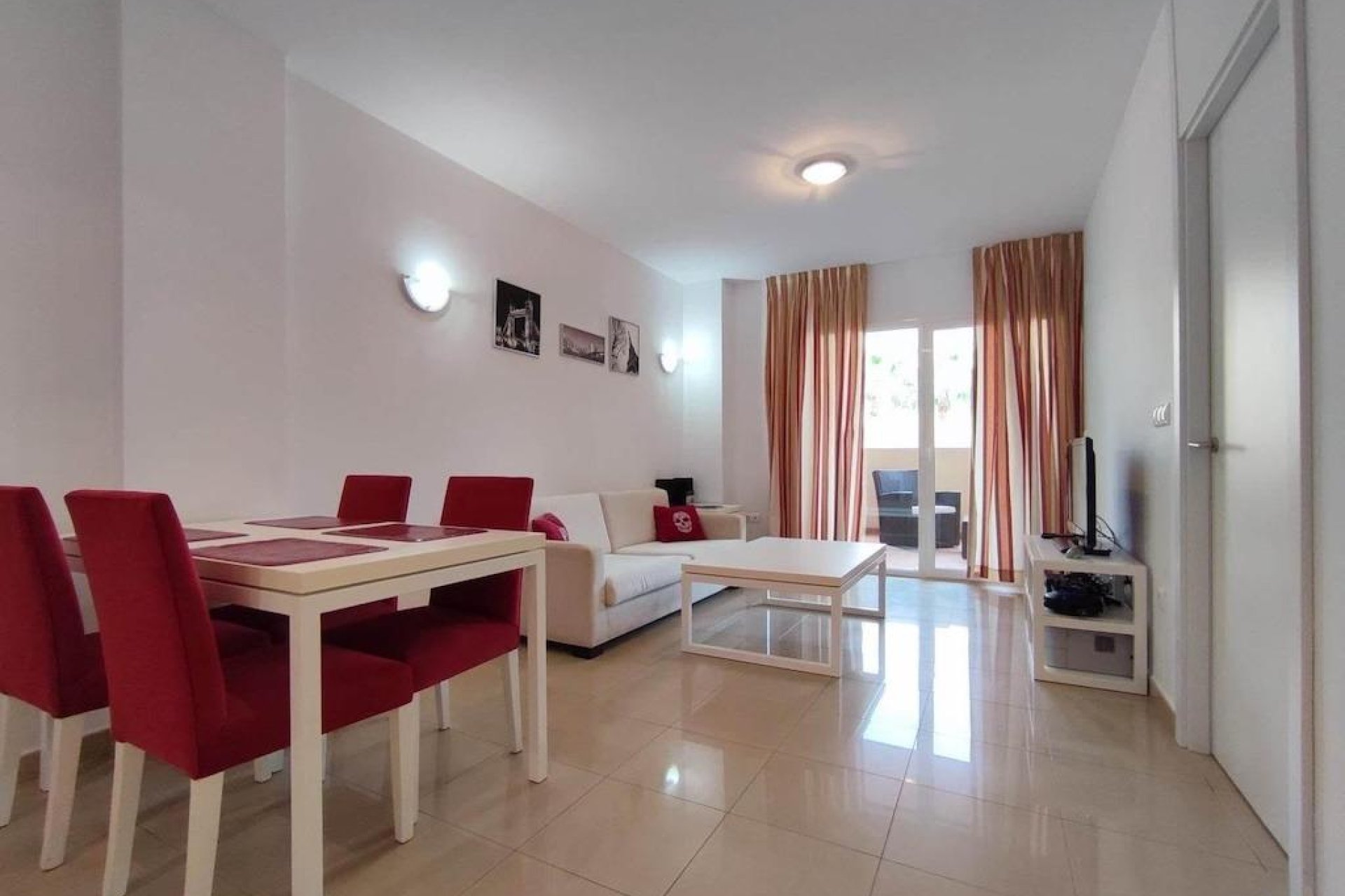 Resale - Apartment / Duplex - Orihuela Costa - Punta Prima