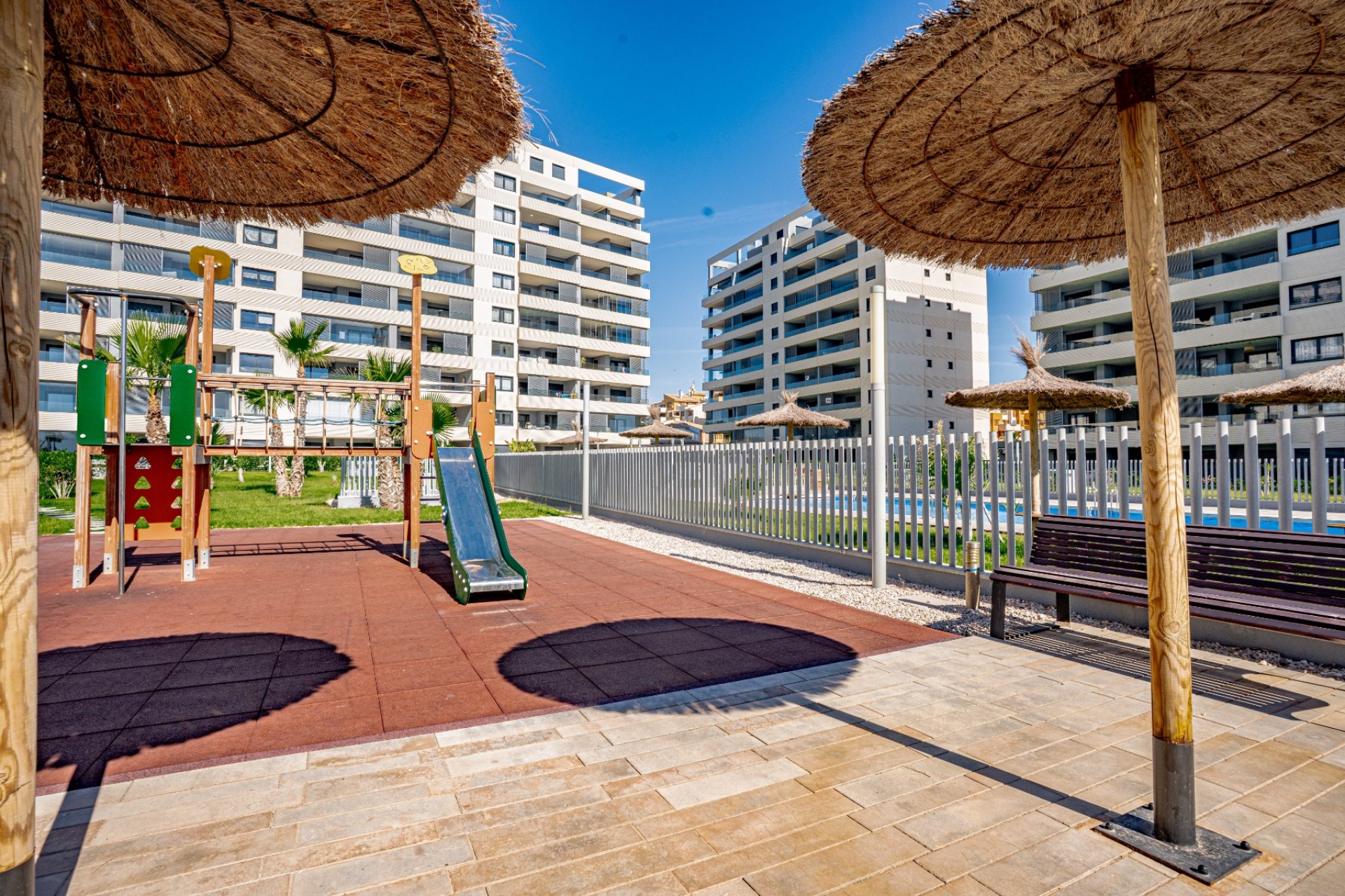 Resale - Apartment / Duplex - Orihuela Costa - Punta Prima