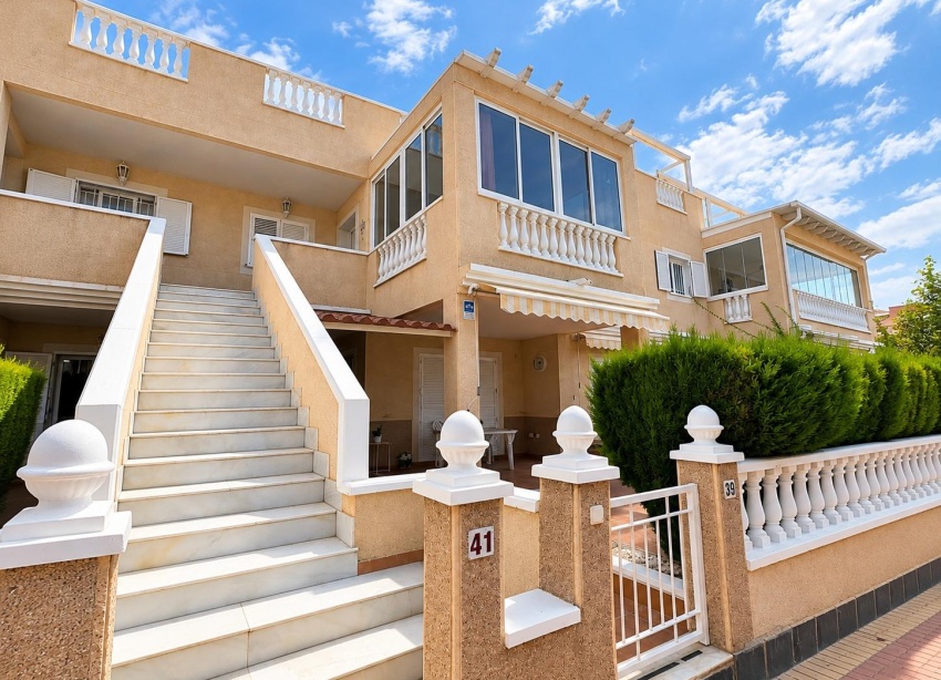 Resale - Apartment / Duplex - Orihuela Costa - Punta Prima