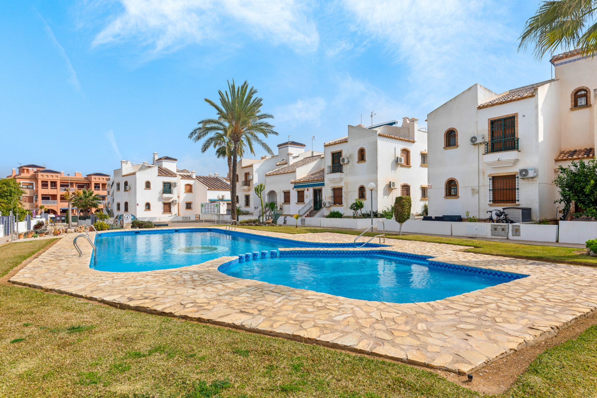 Resale - Apartment / Duplex - Orihuela Costa - Villamartín