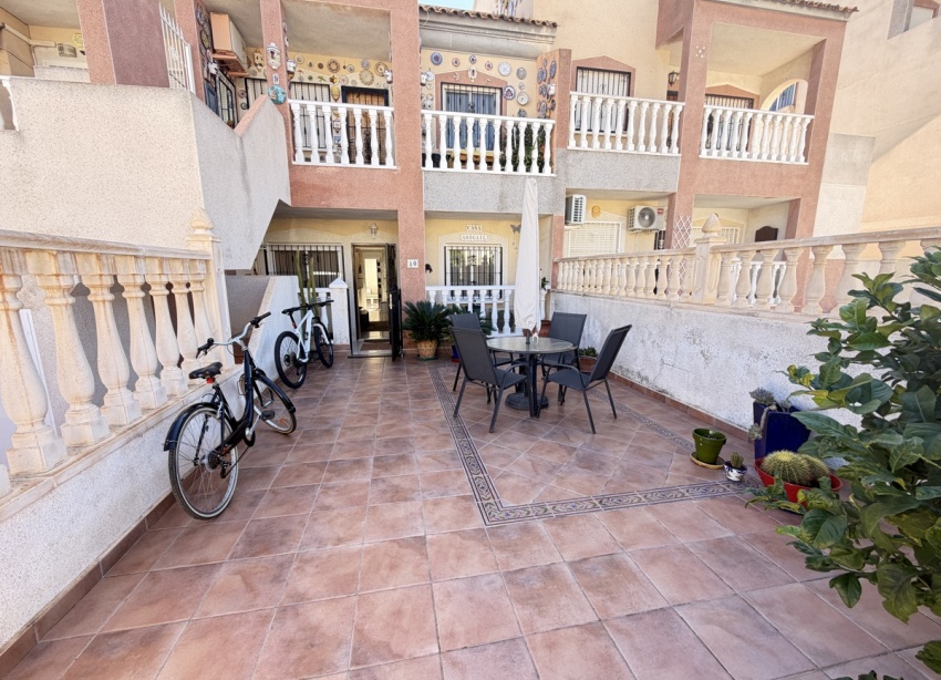 Resale - Apartment / Duplex - Orihuela Costa - Villamartín